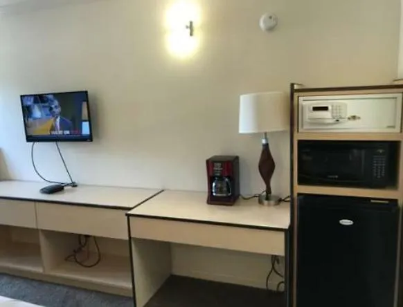 Cheap hotel: Gordon Highway Inn